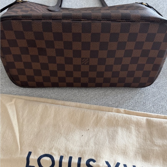 Louis Vuitton Neverfull MM - Picture 5 of 6